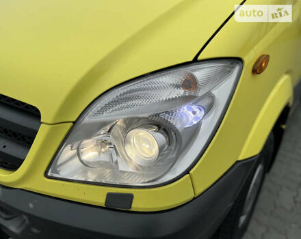 Желтый Мерседес Sprinter, объемом двигателя 2.99 л и пробегом 389 тыс. км за 28700 $, фото 20 на Automoto.ua