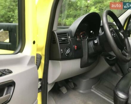 Желтый Мерседес Sprinter, объемом двигателя 2.99 л и пробегом 256 тыс. км за 38500 $, фото 17 на Automoto.ua