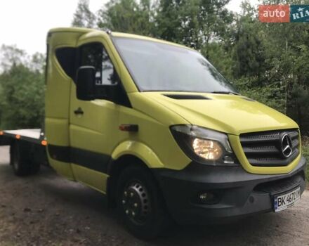 Желтый Мерседес Sprinter, объемом двигателя 2.99 л и пробегом 256 тыс. км за 38500 $, фото 1 на Automoto.ua