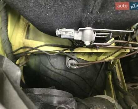 Желтый Мерседес Sprinter, объемом двигателя 2.99 л и пробегом 256 тыс. км за 38500 $, фото 53 на Automoto.ua