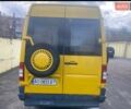 Желтый Мерседес Sprinter, объемом двигателя 2.69 л и пробегом 500 тыс. км за 10000 $, фото 1 на Automoto.ua