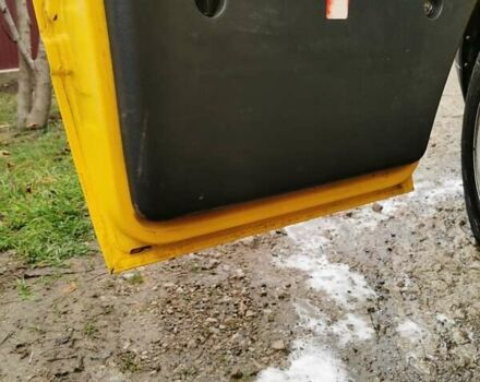 Жовтий Мерседес Sprinter, об'ємом двигуна 2.15 л та пробігом 605 тис. км за 8500 $, фото 13 на Automoto.ua