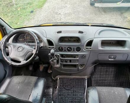 Жовтий Мерседес Sprinter, об'ємом двигуна 2.15 л та пробігом 605 тис. км за 8500 $, фото 20 на Automoto.ua