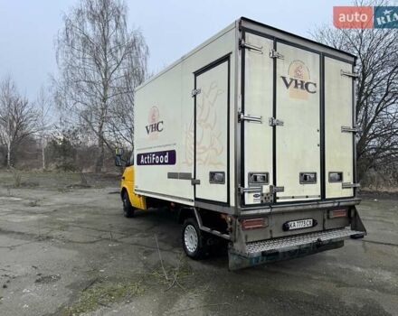 Жовтий Мерседес Sprinter, об'ємом двигуна 2.15 л та пробігом 600 тис. км за 9700 $, фото 5 на Automoto.ua