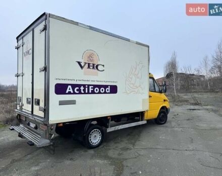 Жовтий Мерседес Sprinter, об'ємом двигуна 2.15 л та пробігом 600 тис. км за 9700 $, фото 2 на Automoto.ua