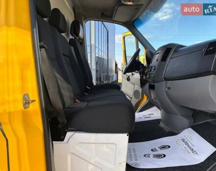 Желтый Мерседес Sprinter, объемом двигателя 2.2 л и пробегом 195 тыс. км за 27900 $, фото 28 на Automoto.ua