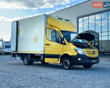 Желтый Мерседес Sprinter, объемом двигателя 2.2 л и пробегом 195 тыс. км за 27900 $, фото 15 на Automoto.ua