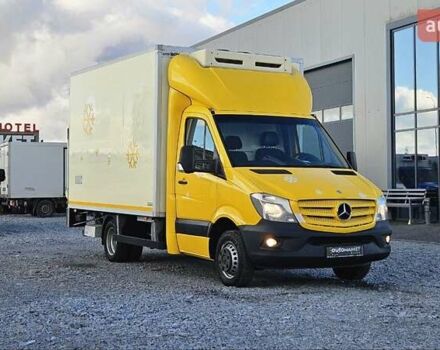 Желтый Мерседес Sprinter, объемом двигателя 2.2 л и пробегом 195 тыс. км за 26800 $, фото 3 на Automoto.ua