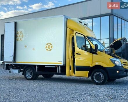 Желтый Мерседес Sprinter, объемом двигателя 2.2 л и пробегом 195 тыс. км за 27900 $, фото 13 на Automoto.ua