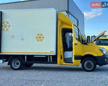 Желтый Мерседес Sprinter, объемом двигателя 2.2 л и пробегом 195 тыс. км за 27900 $, фото 12 на Automoto.ua