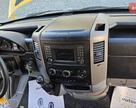 Желтый Мерседес Sprinter, объемом двигателя 2.2 л и пробегом 195 тыс. км за 26800 $, фото 27 на Automoto.ua