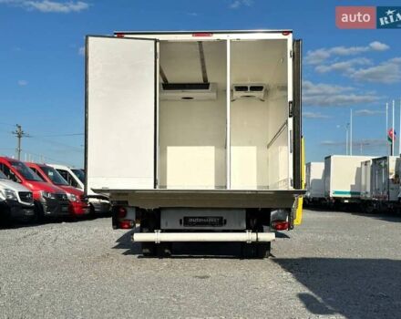 Желтый Мерседес Sprinter, объемом двигателя 2.2 л и пробегом 195 тыс. км за 27900 $, фото 24 на Automoto.ua