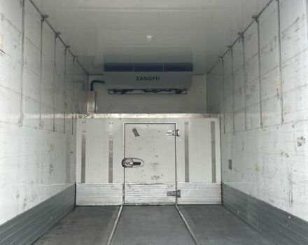Желтый Мерседес Sprinter, объемом двигателя 2.2 л и пробегом 280 тыс. км за 18762 $, фото 9 на Automoto.ua
