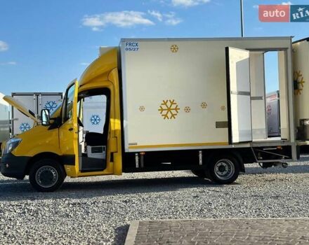 Желтый Мерседес Sprinter, объемом двигателя 2.2 л и пробегом 195 тыс. км за 27900 $, фото 23 на Automoto.ua