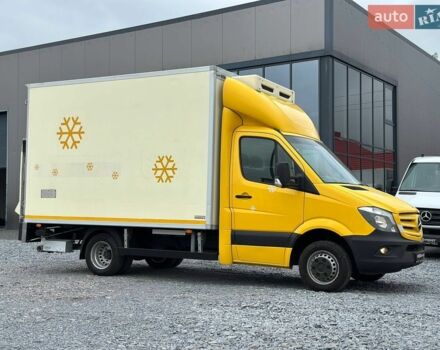 Желтый Мерседес Sprinter, объемом двигателя 2.2 л и пробегом 195 тыс. км за 24900 $, фото 2 на Automoto.ua