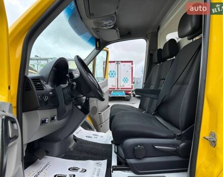 Желтый Мерседес Sprinter, объемом двигателя 2.2 л и пробегом 195 тыс. км за 24900 $, фото 38 на Automoto.ua