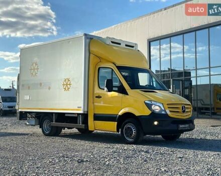 Желтый Мерседес Sprinter, объемом двигателя 2.2 л и пробегом 195 тыс. км за 27900 $, фото 3 на Automoto.ua