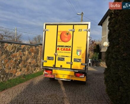 Желтый Мерседес Sprinter, объемом двигателя 2.2 л и пробегом 307 тыс. км за 19300 $, фото 4 на Automoto.ua