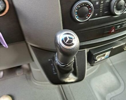 Желтый Мерседес Sprinter, объемом двигателя 2.2 л и пробегом 307 тыс. км за 19300 $, фото 17 на Automoto.ua