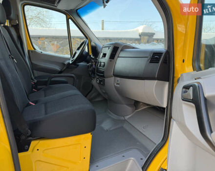 Жовтий Мерседес Sprinter, об'ємом двигуна 2.2 л та пробігом 307 тис. км за 19300 $, фото 29 на Automoto.ua