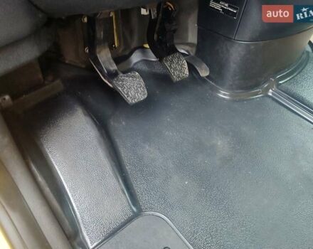 Жовтий Мерседес Sprinter, об'ємом двигуна 2.1 л та пробігом 131 тис. км за 34900 $, фото 21 на Automoto.ua