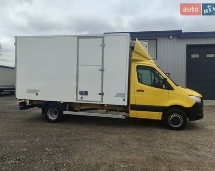 Жовтий Мерседес Sprinter, об'ємом двигуна 2.1 л та пробігом 131 тис. км за 34900 $, фото 2 на Automoto.ua