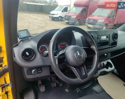 Жовтий Мерседес Sprinter, об'ємом двигуна 2.1 л та пробігом 131 тис. км за 34900 $, фото 19 на Automoto.ua