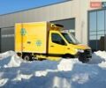 Желтый Мерседес Sprinter, объемом двигателя 2.2 л и пробегом 133 тыс. км за 25800 $, фото 3 на Automoto.ua