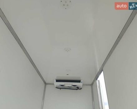 Жовтий Мерседес Sprinter, об'ємом двигуна 2.1 л та пробігом 131 тис. км за 34900 $, фото 16 на Automoto.ua