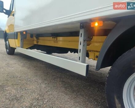 Жовтий Мерседес Sprinter, об'ємом двигуна 2.1 л та пробігом 131 тис. км за 34900 $, фото 11 на Automoto.ua