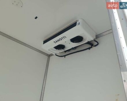 Жовтий Мерседес Sprinter, об'ємом двигуна 2.1 л та пробігом 131 тис. км за 34900 $, фото 17 на Automoto.ua