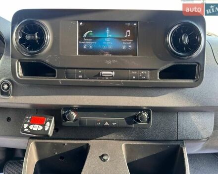 Желтый Мерседес Sprinter, объемом двигателя 2.2 л и пробегом 133 тыс. км за 25800 $, фото 32 на Automoto.ua