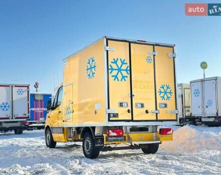 Желтый Мерседес Sprinter, объемом двигателя 2.2 л и пробегом 133 тыс. км за 25800 $, фото 11 на Automoto.ua