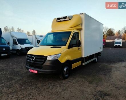 Желтый Мерседес Sprinter, объемом двигателя 2.1 л и пробегом 175 тыс. км за 34300 $, фото 6 на Automoto.ua