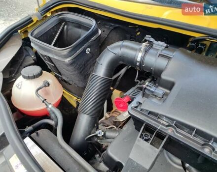 Желтый Мерседес Sprinter, объемом двигателя 2.1 л и пробегом 160 тыс. км за 34500 $, фото 33 на Automoto.ua