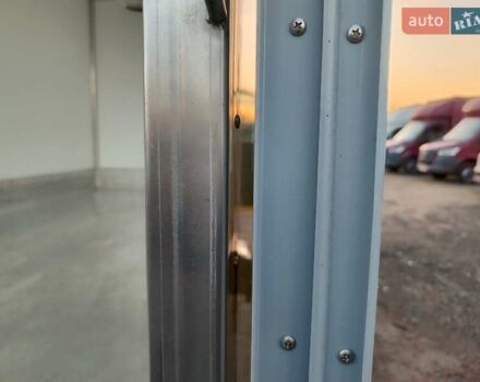 Желтый Мерседес Sprinter, объемом двигателя 2.1 л и пробегом 175 тыс. км за 34300 $, фото 16 на Automoto.ua