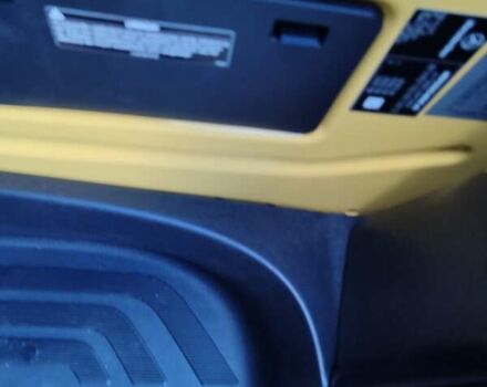 Желтый Мерседес Sprinter, объемом двигателя 2.1 л и пробегом 160 тыс. км за 34500 $, фото 30 на Automoto.ua