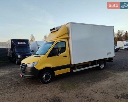 Желтый Мерседес Sprinter, объемом двигателя 2.1 л и пробегом 175 тыс. км за 34300 $, фото 5 на Automoto.ua