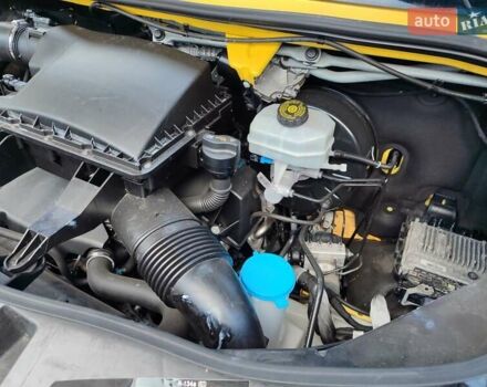 Желтый Мерседес Sprinter, объемом двигателя 2.1 л и пробегом 160 тыс. км за 34500 $, фото 29 на Automoto.ua