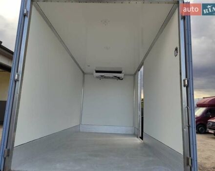 Желтый Мерседес Sprinter, объемом двигателя 2.1 л и пробегом 160 тыс. км за 34500 $, фото 15 на Automoto.ua