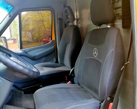 Желтый Мерседес Sprinter, объемом двигателя 2.1 л и пробегом 665 тыс. км за 9000 $, фото 5 на Automoto.ua