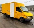 Желтый Мерседес Sprinter, объемом двигателя 2.2 л и пробегом 406 тыс. км за 5700 $, фото 2 на Automoto.ua