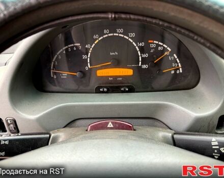 Желтый Мерседес Sprinter, объемом двигателя 2.2 л и пробегом 406 тыс. км за 5700 $, фото 6 на Automoto.ua