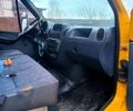 Желтый Мерседес Sprinter, объемом двигателя 2.2 л и пробегом 300 тыс. км за 8900 $, фото 4 на Automoto.ua