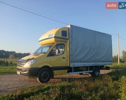 Желтый Мерседес Sprinter, объемом двигателя 2.87 л и пробегом 397 тыс. км за 15500 $, фото 1 на Automoto.ua