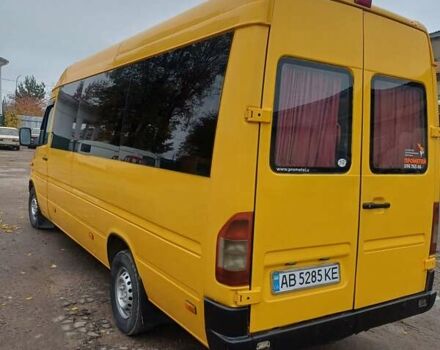 Желтый Мерседес Sprinter, объемом двигателя 2.2 л и пробегом 550 тыс. км за 10000 $, фото 10 на Automoto.ua