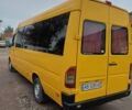 Желтый Мерседес Sprinter, объемом двигателя 2.2 л и пробегом 550 тыс. км за 10000 $, фото 10 на Automoto.ua