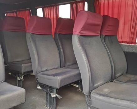 Желтый Мерседес Sprinter, объемом двигателя 2.2 л и пробегом 550 тыс. км за 10000 $, фото 12 на Automoto.ua