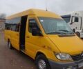 Желтый Мерседес Sprinter, объемом двигателя 2.2 л и пробегом 550 тыс. км за 10000 $, фото 14 на Automoto.ua