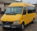 Желтый Мерседес Sprinter, объемом двигателя 2.2 л и пробегом 550 тыс. км за 10000 $, фото 2 на Automoto.ua